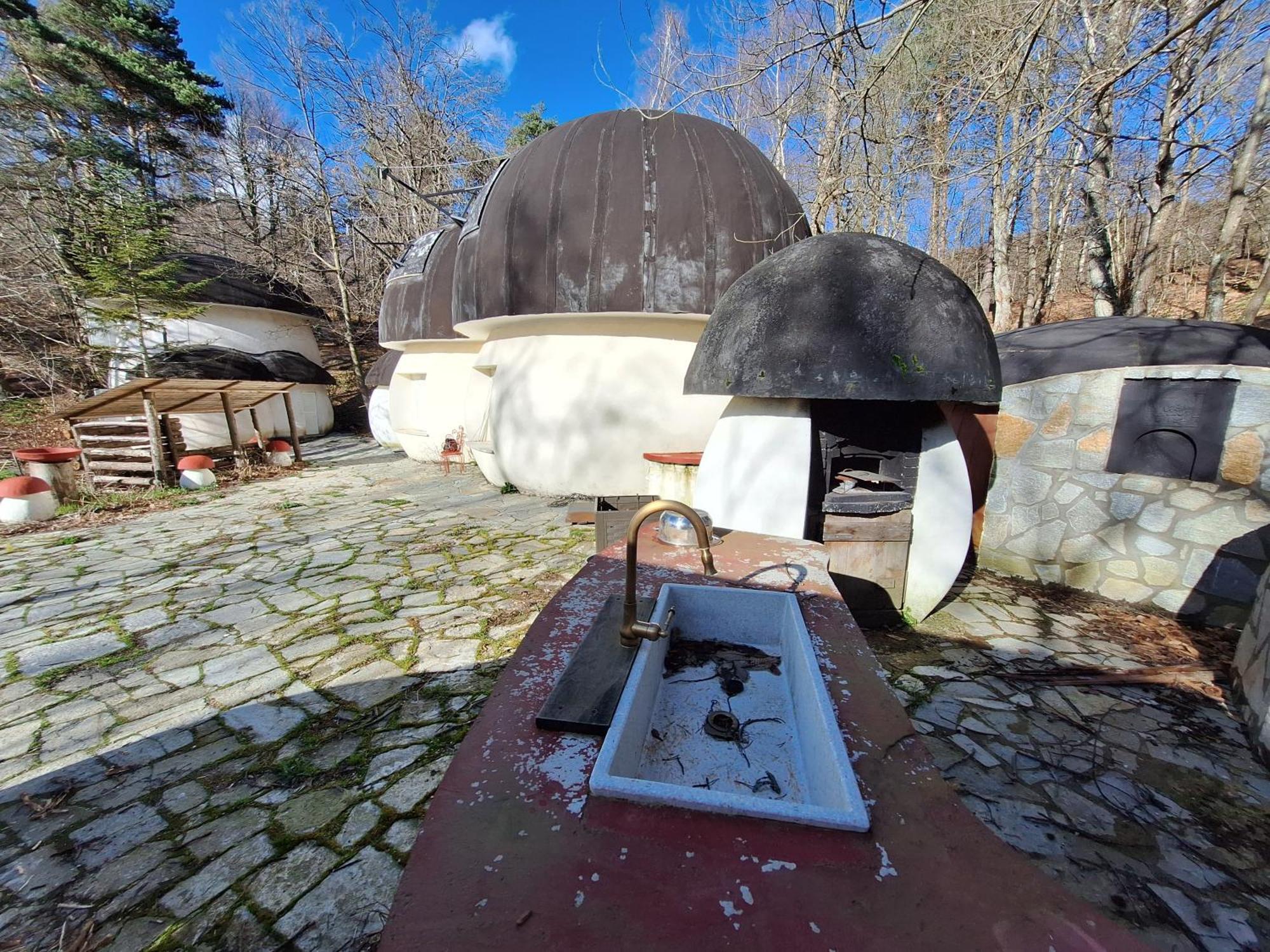 Il Villaggio Dei Puffi Bardineto Екстер'єр фото